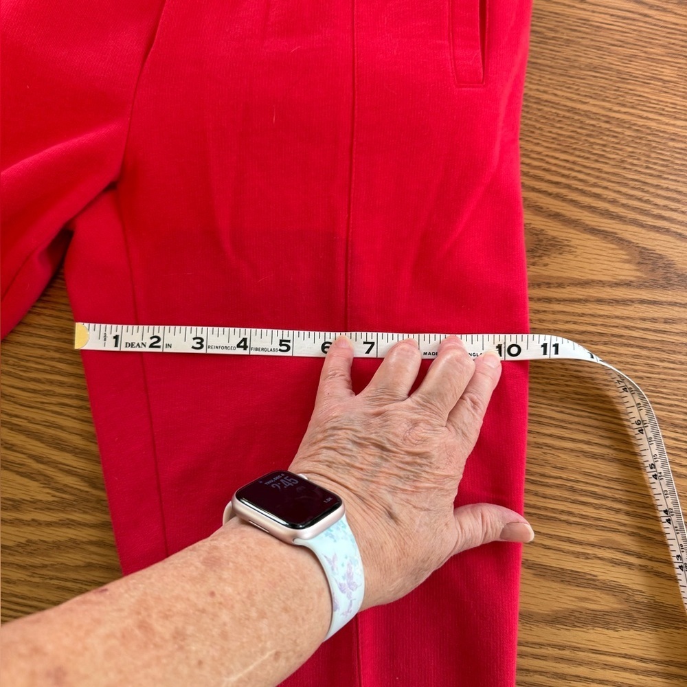 VTG Liz Red Sweatshirt and Pants Set - Picture 12 of 16